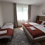 Laguna Panzio Bed & Breakfast Gárdony