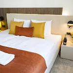 Laguna Panzio Bed & Breakfast