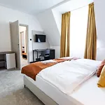 Laguna Panzio Bed & Breakfast Gárdony