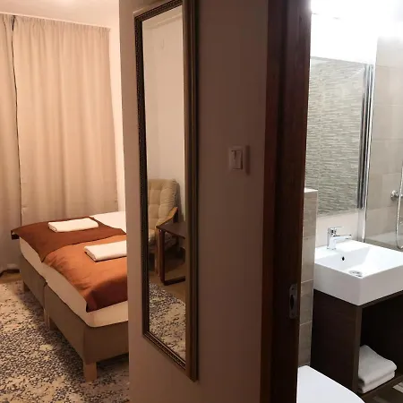 Laguna Panzio 住宿加早餐酒店