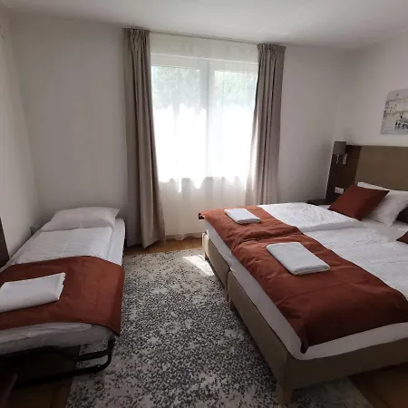 Laguna Panzio Bed and Breakfast Gárdony