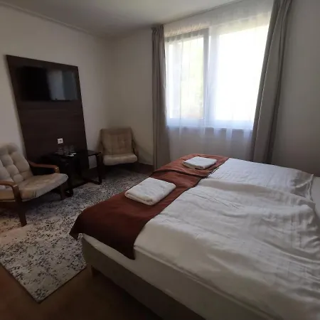Laguna Panzio 3* 加尔多尼