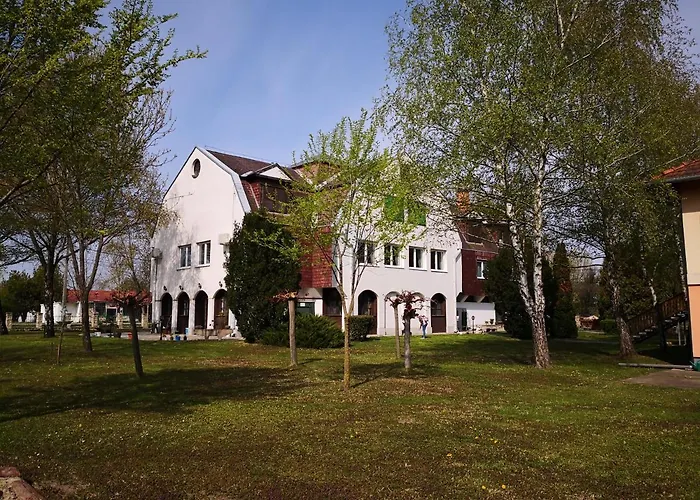 Laguna Panzio فندق مبيت وإفطار Gárdony