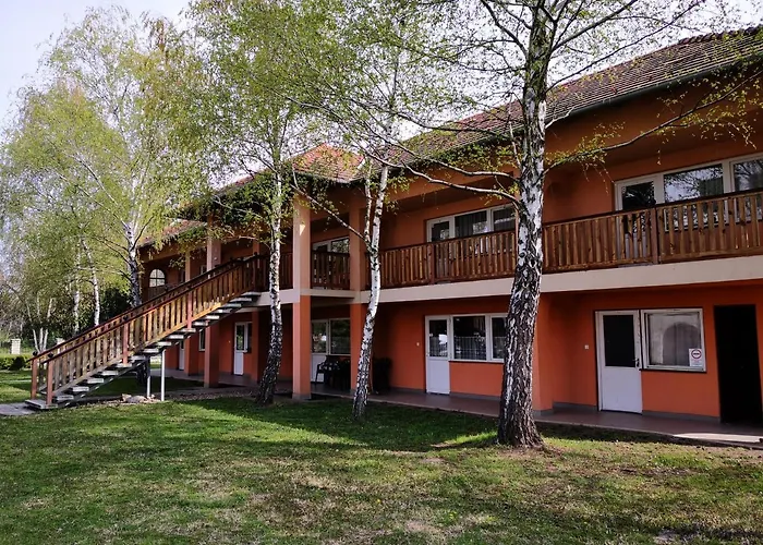 Laguna Panzio Bed and Breakfast 3*